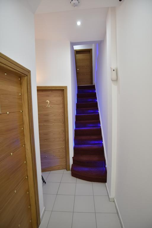 לונדון Kempsford House Apartments מראה חיצוני תמונה